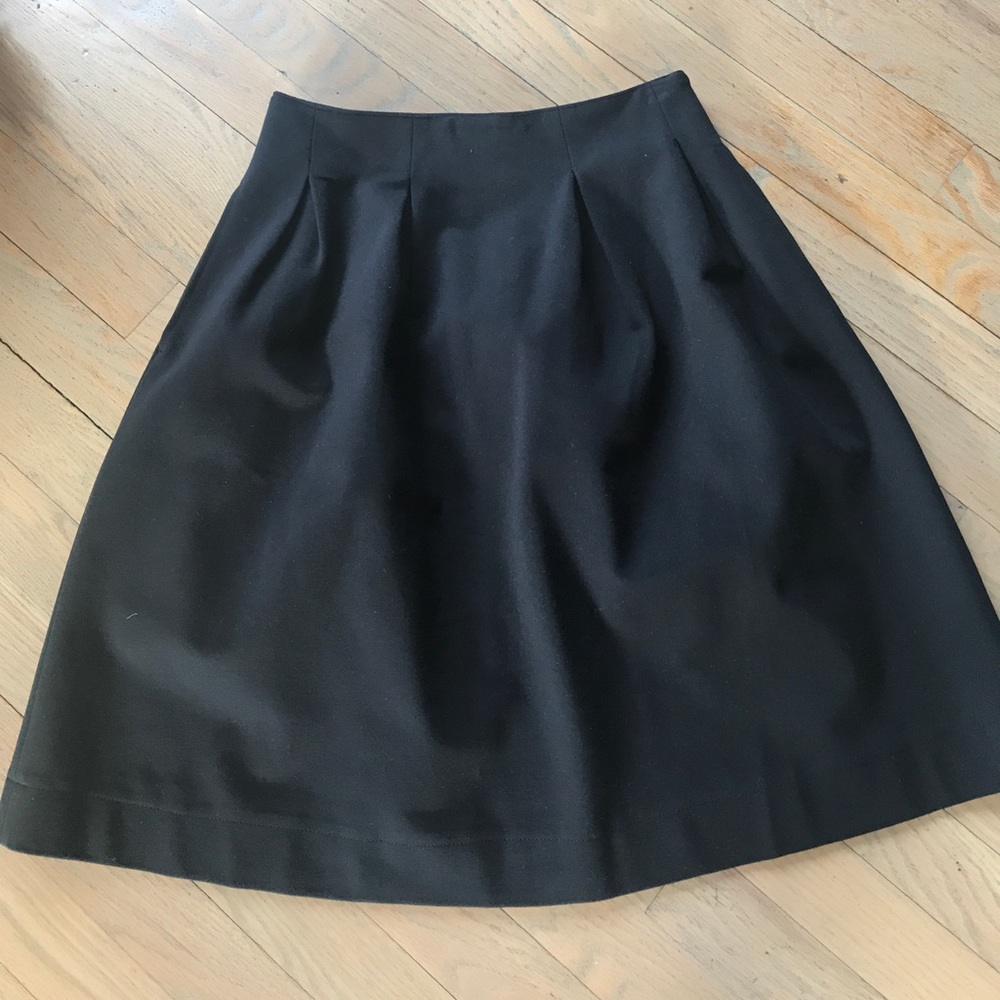 Land’s End black skirt with pockets sz 0P